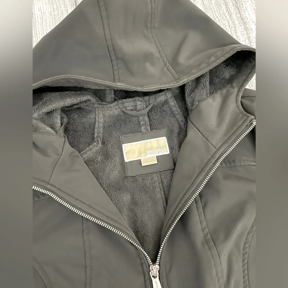 MICHAEL KORS Women’s Gray Fur Lined Lightweight Winter Jacket Size Medium - Picture 2 of 11
